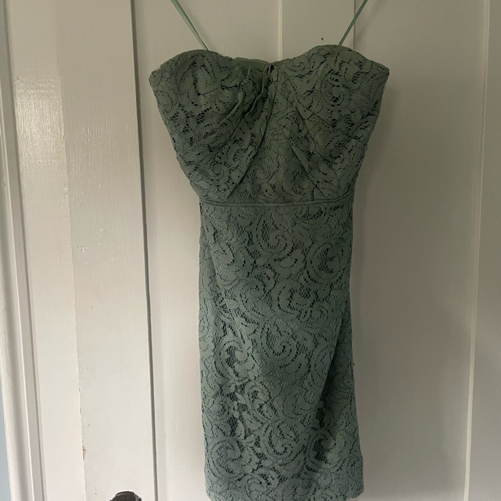 Elegant Green Lace Strapless Dress